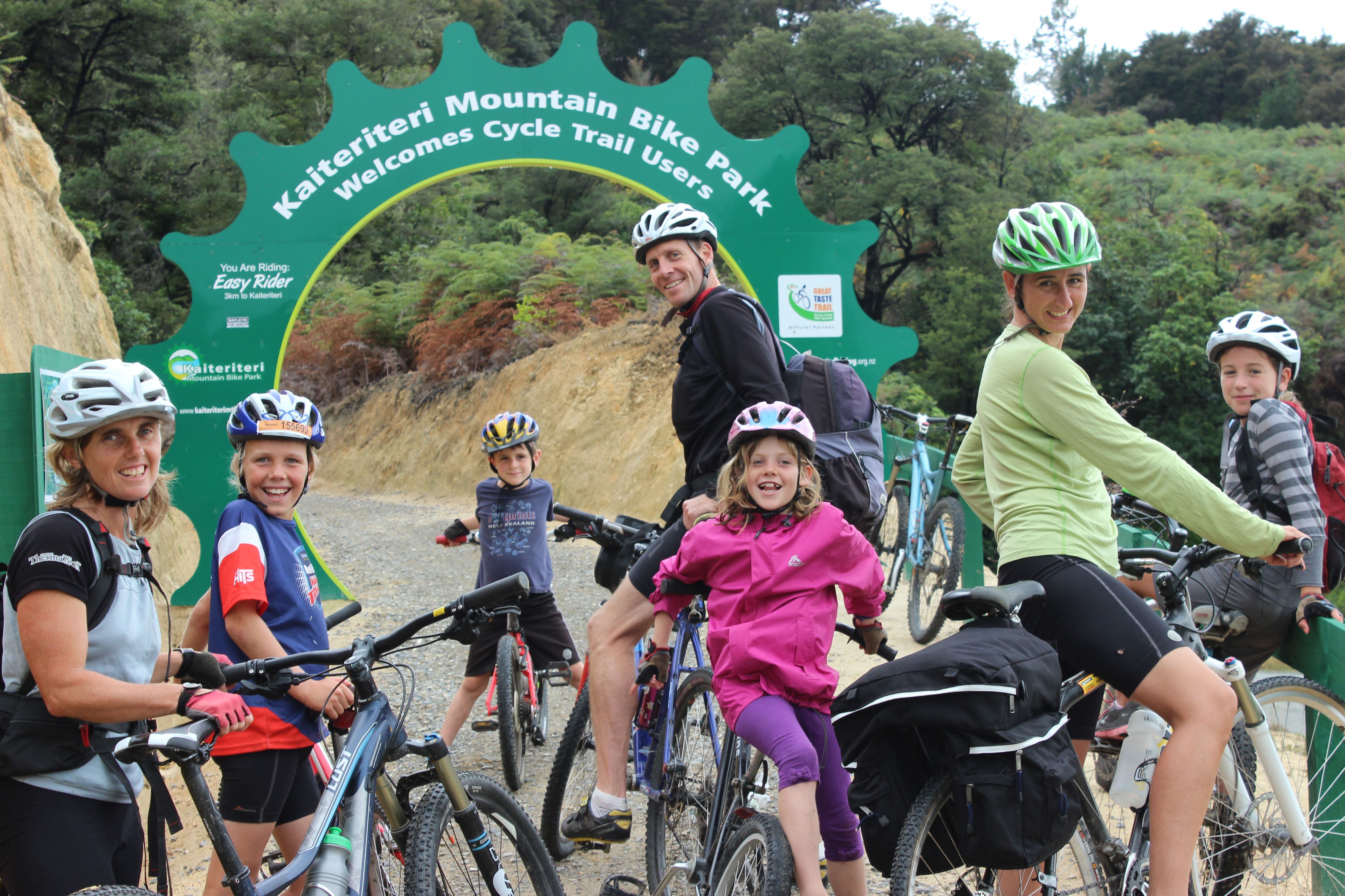 get inspired bike kids Nelson Kaiteriteri Great Taste Cycle Trail New Zealand Kaiteriteri Mountain Bike Park goRide