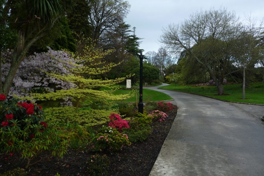 Oamaru Public Gardens. Alps to Ocean. goRide
