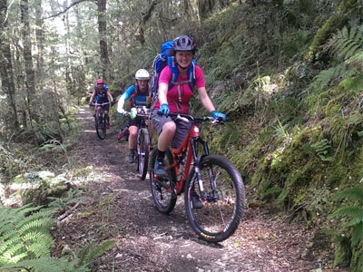 youth mountain bike helmet