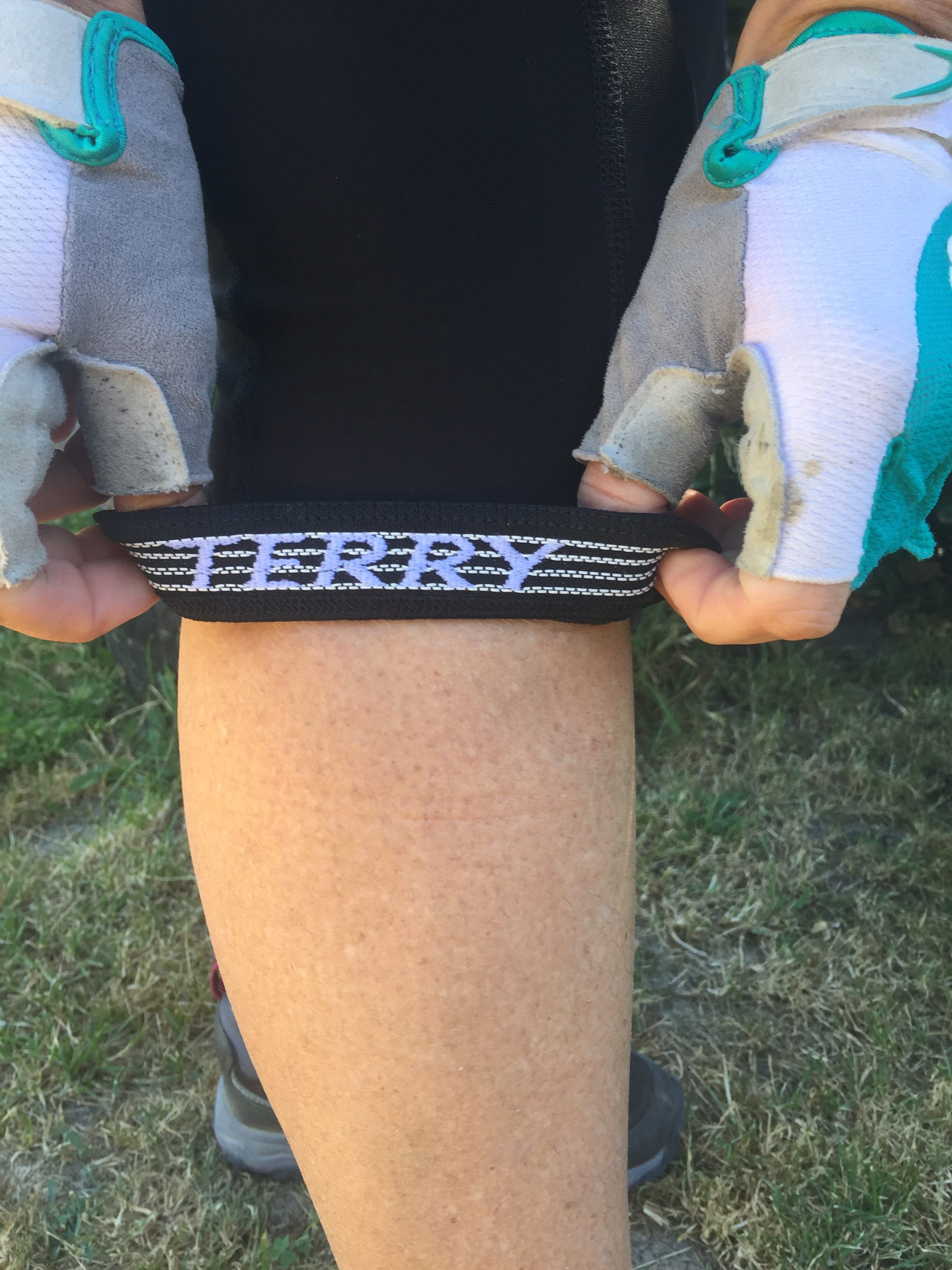 Womens 3/4 Padded Pant Endurance • goRide.co.nz