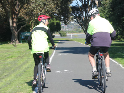 fingerless recreation gloves