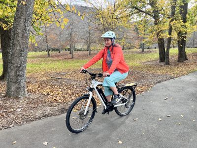 guide - bike path riding